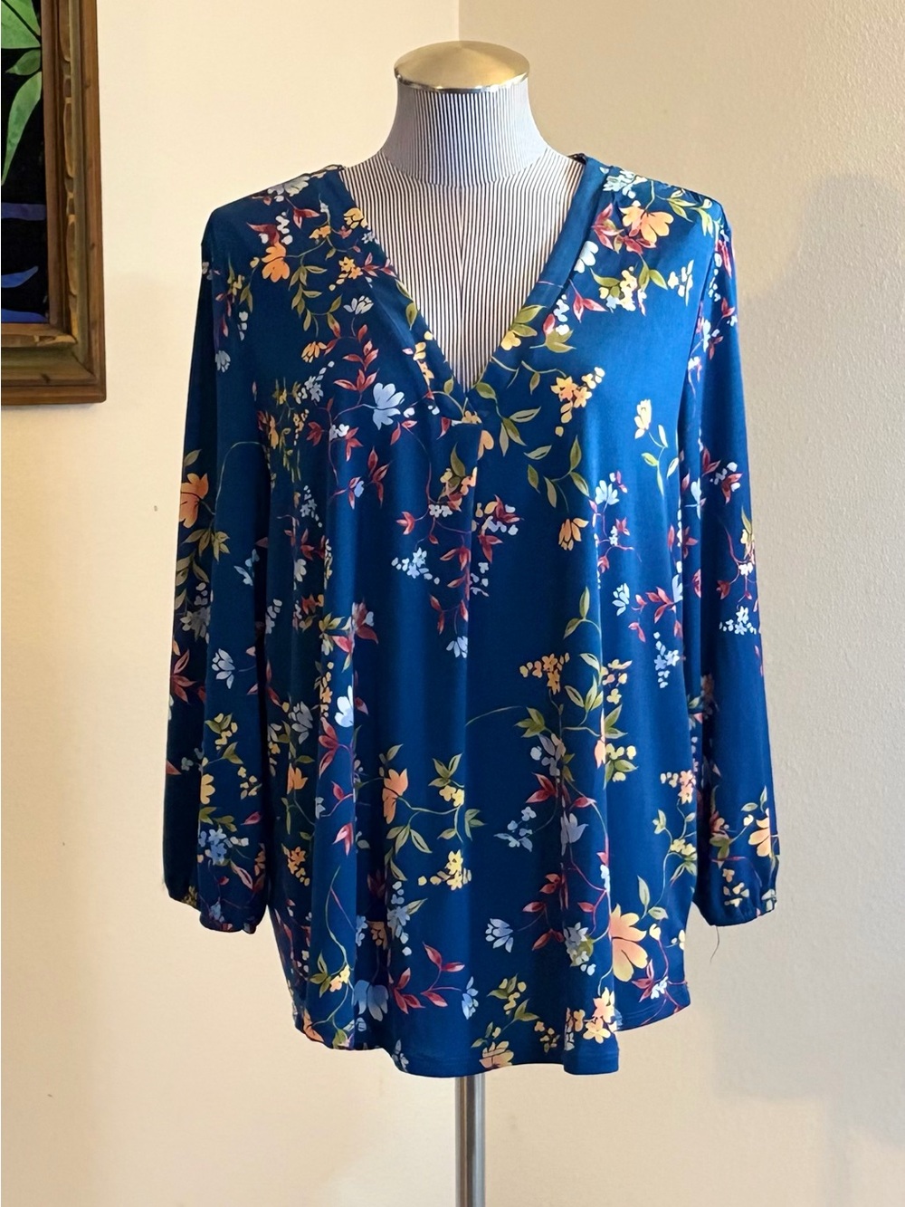 Vince Camuto Blue Floral V-Neck Blouse